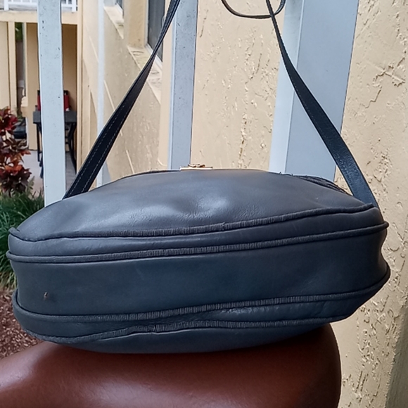 Gucci bag - Picture 5 of 12